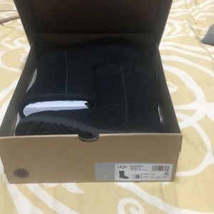 Ugg Classic Short II